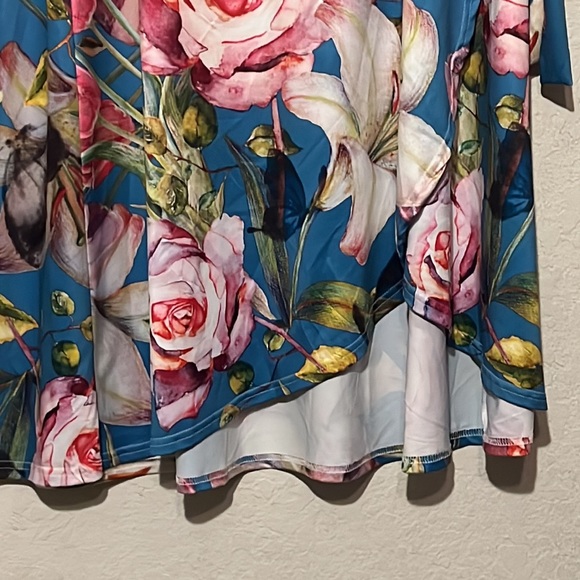 U. Dear faux wrap tropical skirt size 3X - Picture 2 of 5